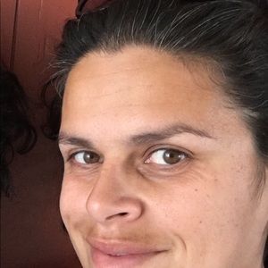 Meet your Posher, Aliris